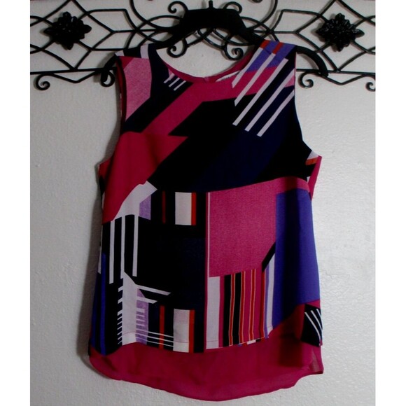 Rose & Olive Tops - Rose & Olive Women's Top Size M Sleeveless Multicolored Round Neck